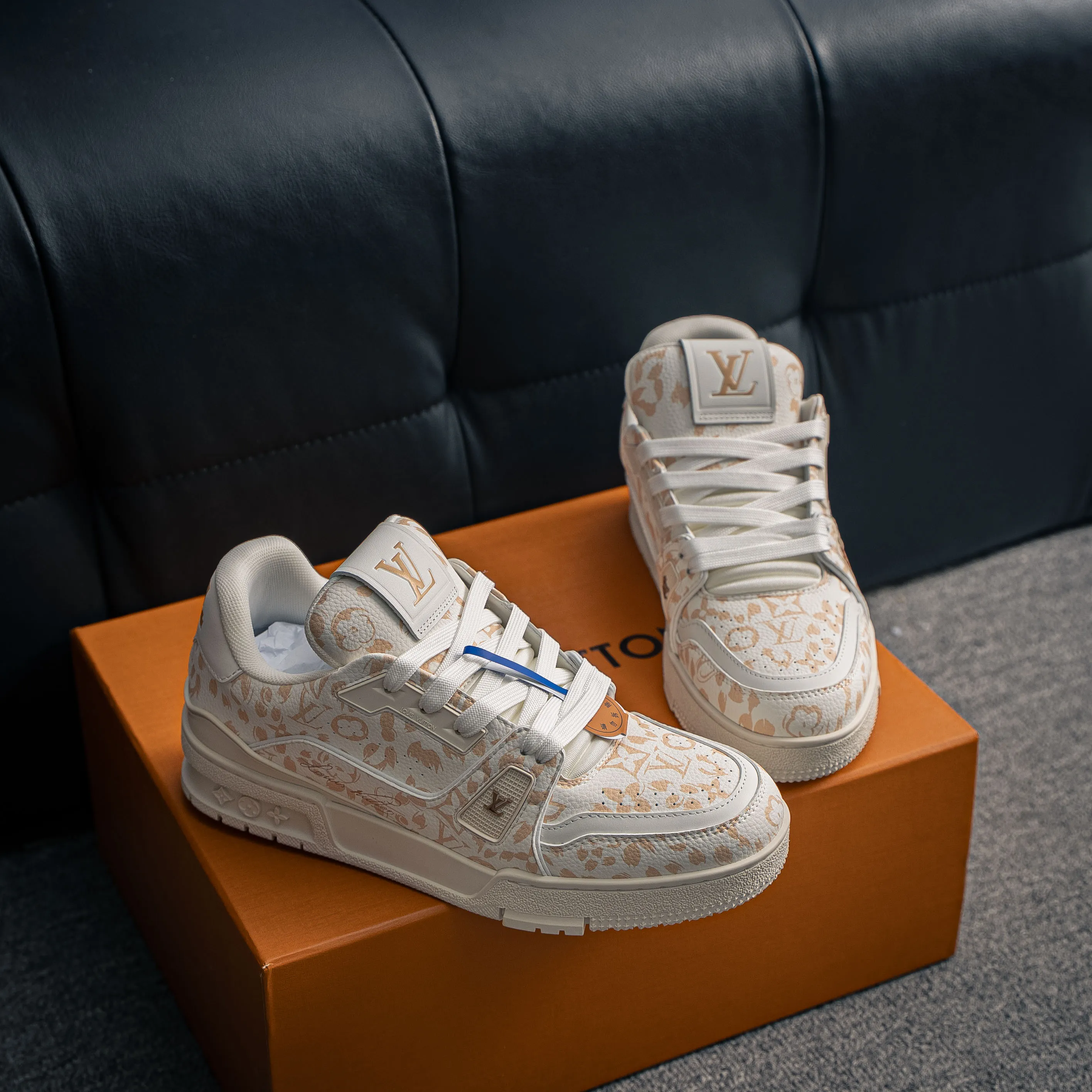 # Louis Vuitton Trainer Sneaker Low Versatile Skate Shoes NFC Authentic